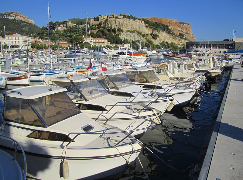 Blancs bateaux  Cassis