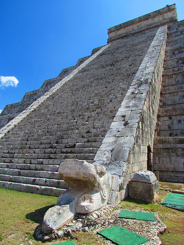 L'escalier du serpent, pyramide de Kukulkan