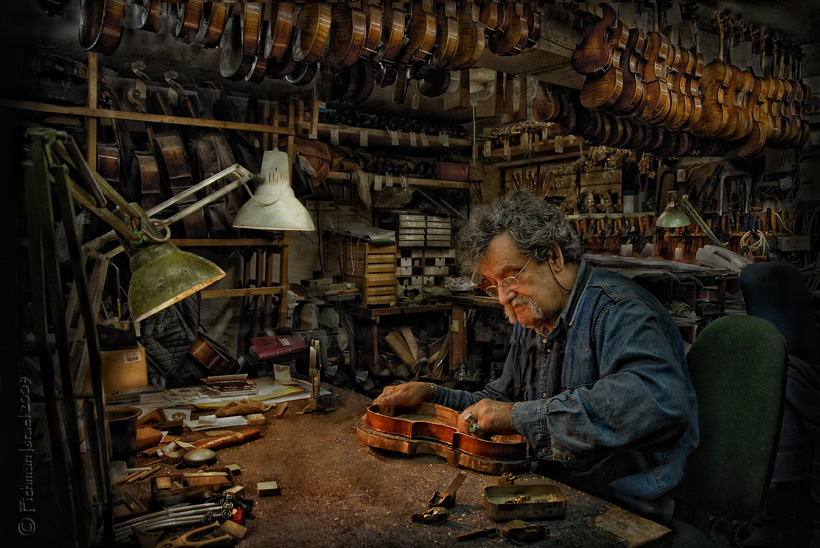 Repairman violin.