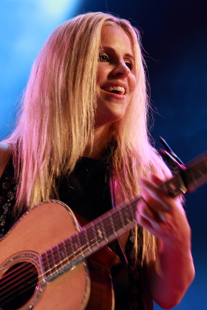 Lisa Miskovsky