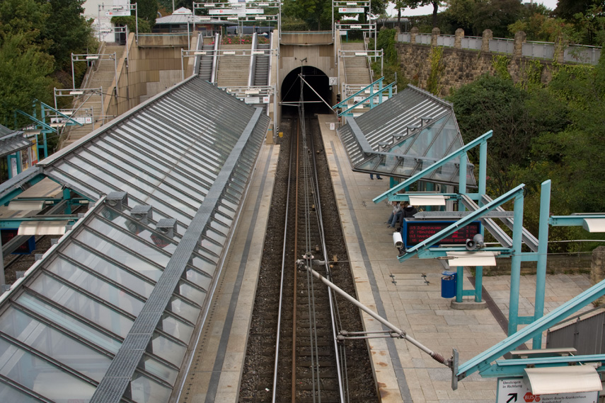 north at Pragsattel station