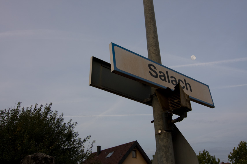 Salach station sign