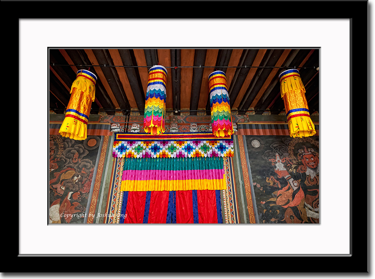 Entrance at Simthoka Dzong