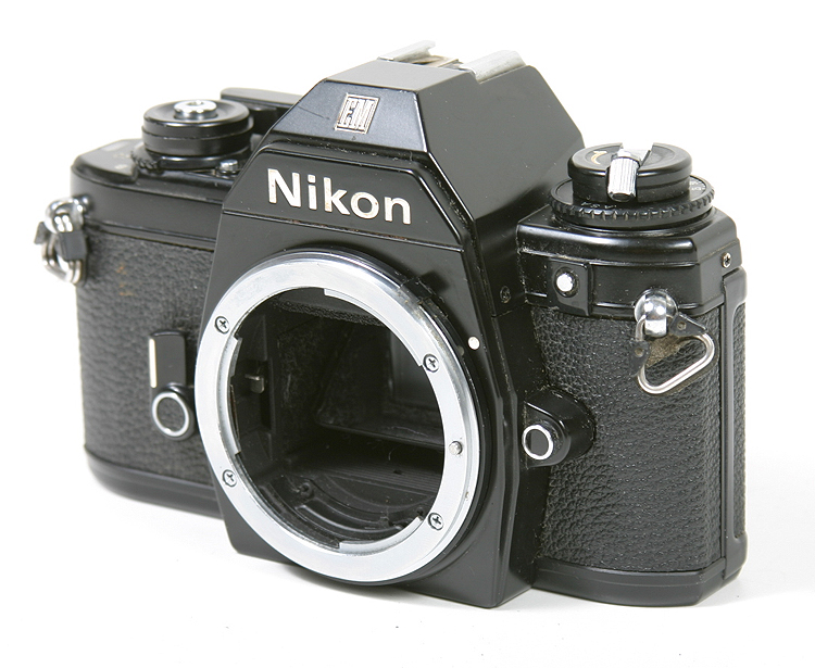 nikon.em.142547a.jpg