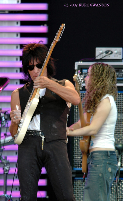 JEFF BECK & TAL WILKENFELD