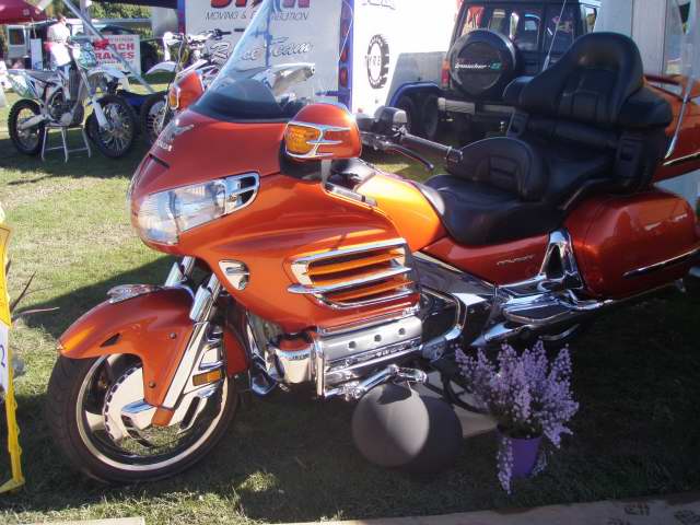 090913 Nat Motorcycle Show 072.JPG