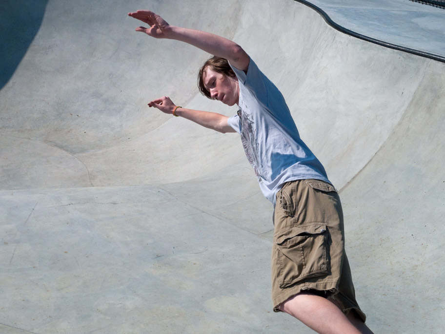 CP1040257 Skateboarder