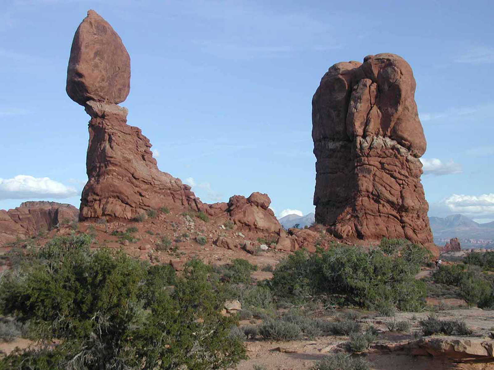 Arches-NP-Balanced-Rock-02.jpg