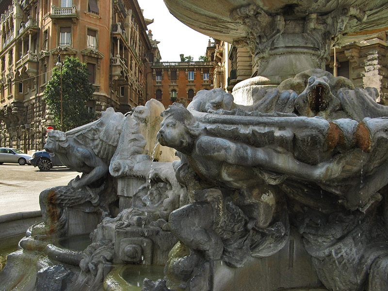 Fontana delle Rane,  boys and frogs9930