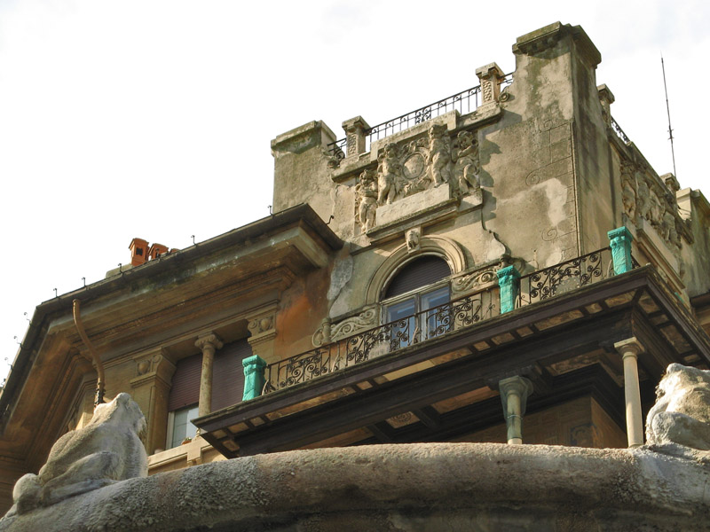 Over the top,  Fontana delle RanePiazza Mincio9932