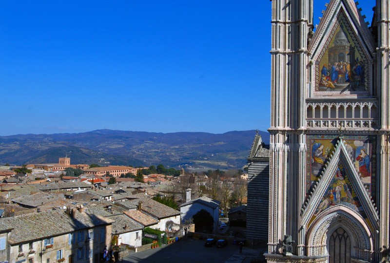 Rooftop View of the Piazza del Duomo4270