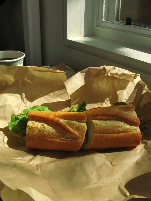 Sandwich and coffee at the Beach Hut<br />2588