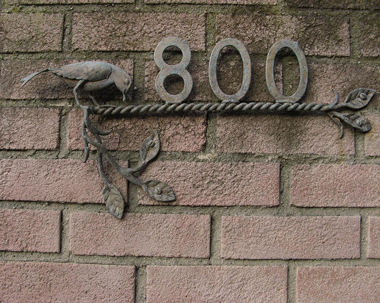 Bird 8004409