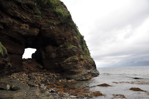 Bantay Abot Cave - Mountain with a Hole