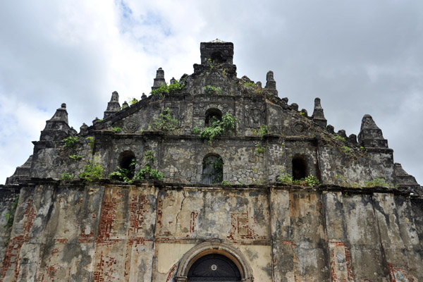 Western facade, Paoay Church