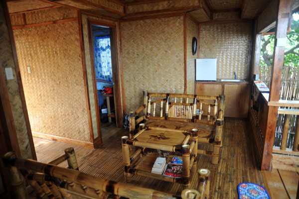 At the moment, Amphibi-ko has only 2 guestrooms in a traditional nipa-style hut