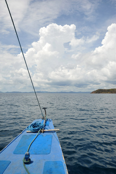 Cruising Coron Bay