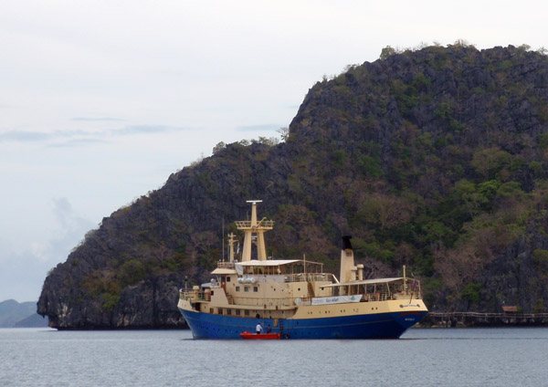 Sea Safari live-aboard dive vessel off Sangat Island