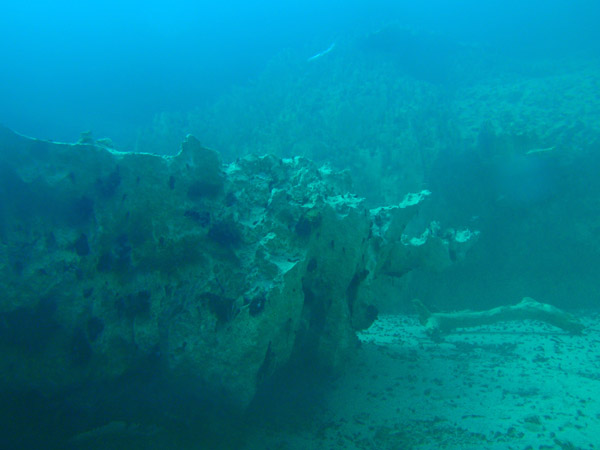 Rock formations similar to those above water
