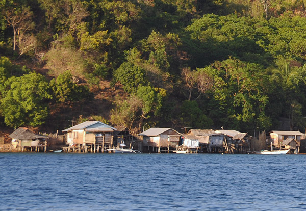 Lots of small houses along the coast near Coron Town