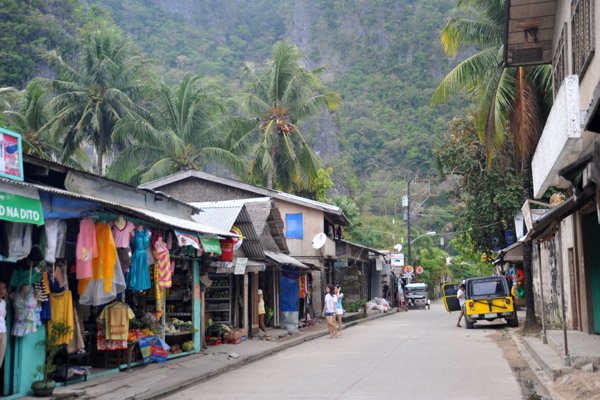 One street inland from the beach, El Nido