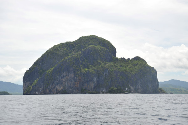 Rugged Inabuyatan Island