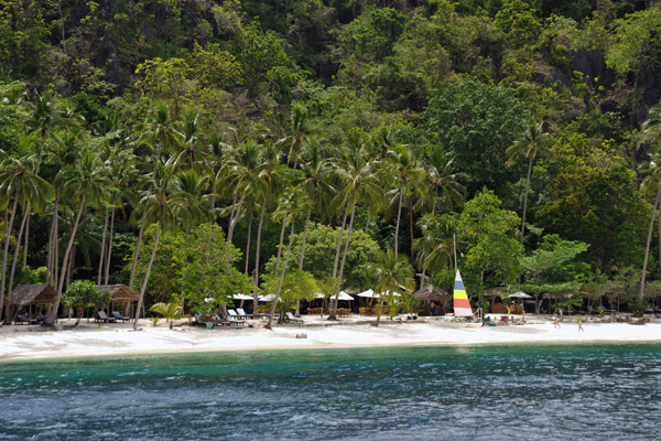 El Nido Resorts private beach, Entalula Island