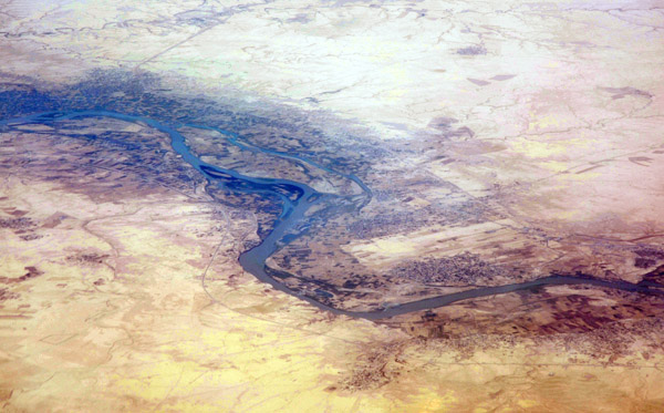 Tigris River 60 km south of Mosul, Iraq
