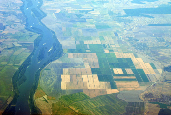 Farmland along the Danube River west of Olteniţa, Romania
