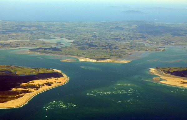 Entrance to Kaipara Harbour, north of Auckland