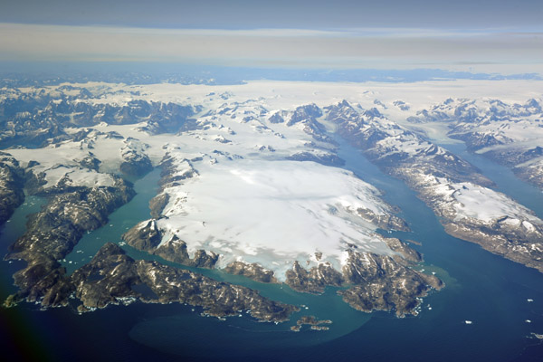 Southeast coast of Greenland (N60 42/W43 00)