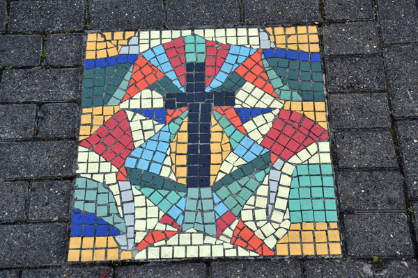 Mosaic on the canal-side walkway near the Imperial War Museum