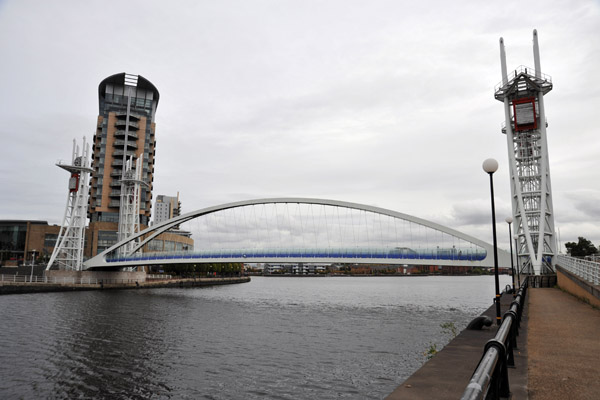 The Lowry Millennium Vertical Lift Bridge