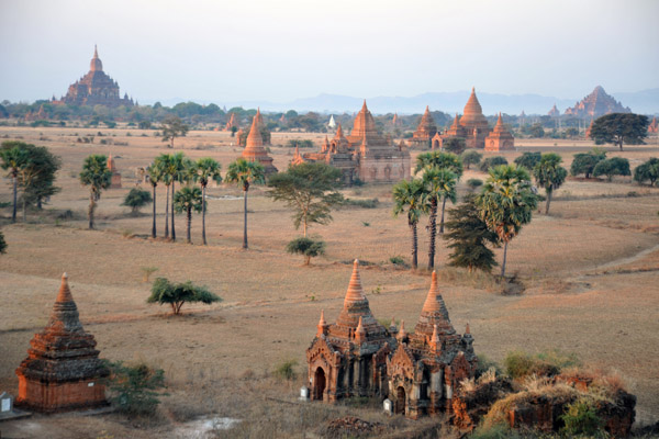 Central Plain with Sulamani and Dhammayangyi Temples in the distance