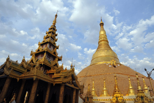 Western Adoration Hall, Shwedagon Paya