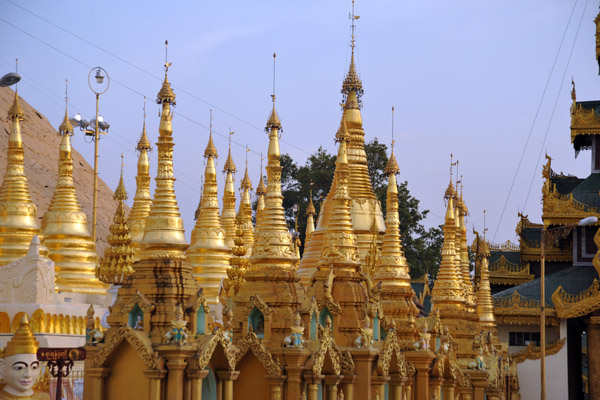 Golden stupas, Shwedagon Paya