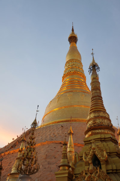 The main stupa of Shwedagon Paya as the lights come on
