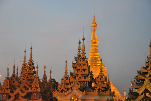 The lights come on at Shwedagon Pagoda
