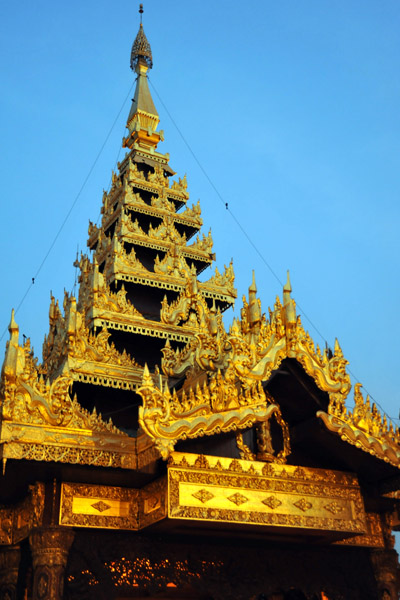 Gilded Burmese-style temple roof, pyat-that