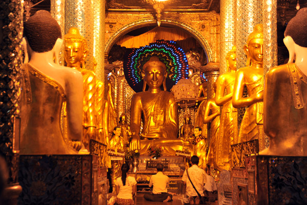 Golden Buddhas, Shwedagon Paya