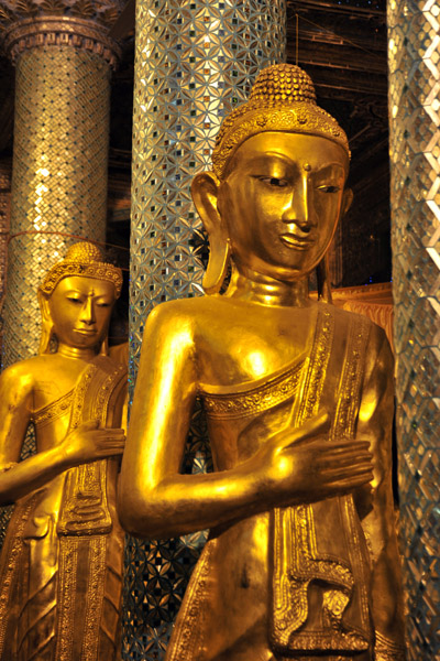 Buddhas at Shwedagon Paya