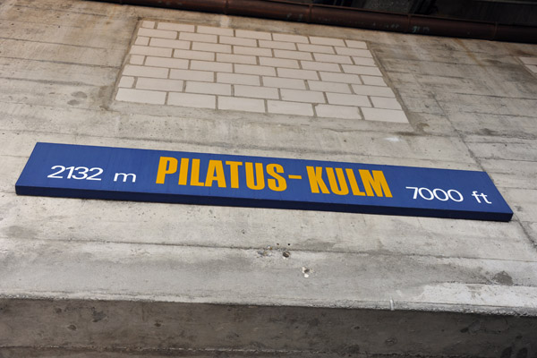 Pilatus-Kulm (2132m/7000ft) summit station