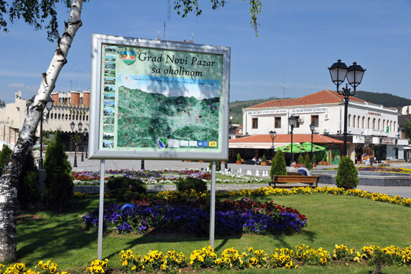 Trg Isa Bega Isakovica , the main square of Novi Pazar