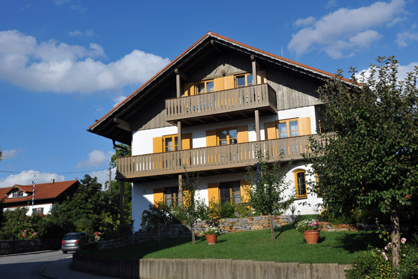 Typical Bavarian house along the route STA3