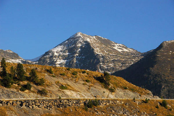 Road to Comallempla ski base above Arinsal with Pic del Pla de l'Estany (2850m)