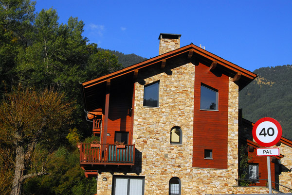Andorran alpine architecture, Pal