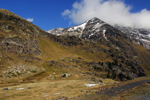 Hiking trail to Lagos de Tristaina (lakes) Andorra