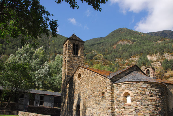Sant Martí de la Cortinada, romanesque church (N42 34 35.9/E001 31 03.8)