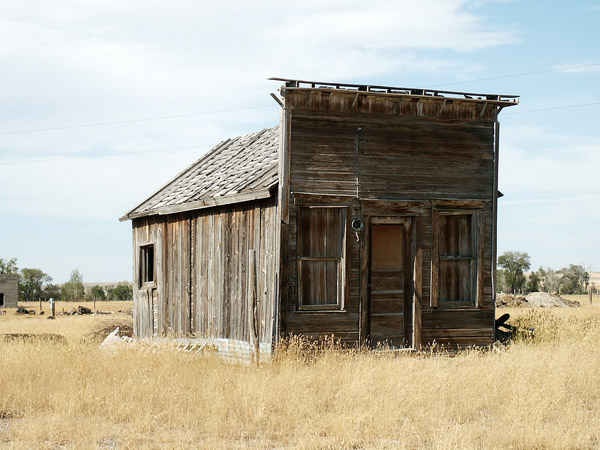 Abandoned Old-West building along US287, Montana