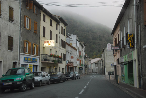 St-Martin-Lys (F-11500) Les Routes du Pays Cathare